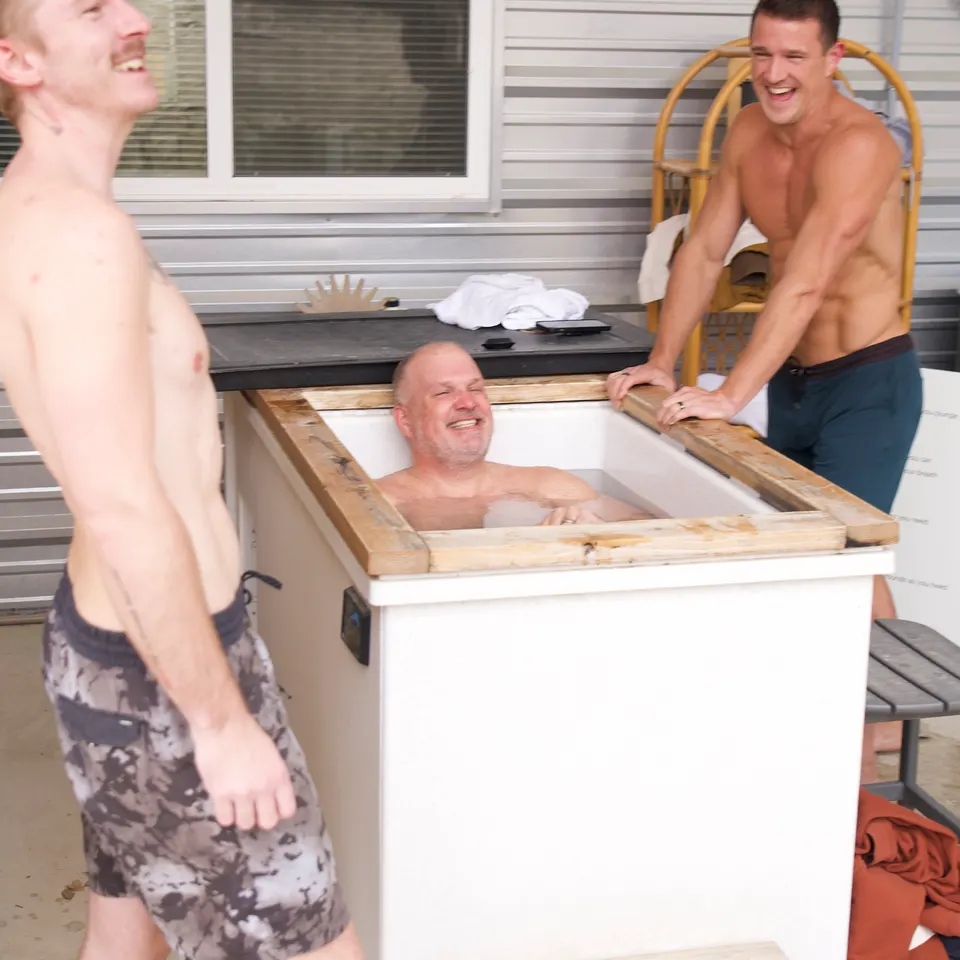 Cold plunge and hot tub at AWKN Ranch